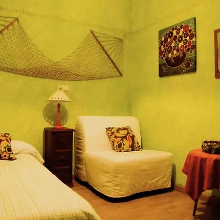 Cuatro Esquinas De شقة Caces