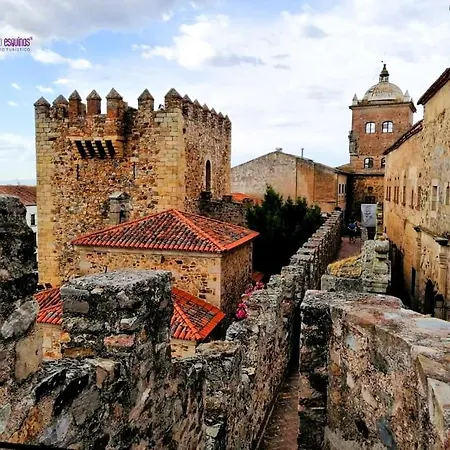 شقة Cuatro Esquinas De Caces