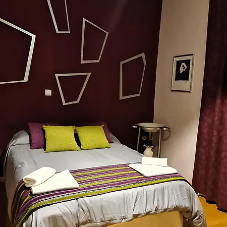 Cuatro Esquinas De شقة