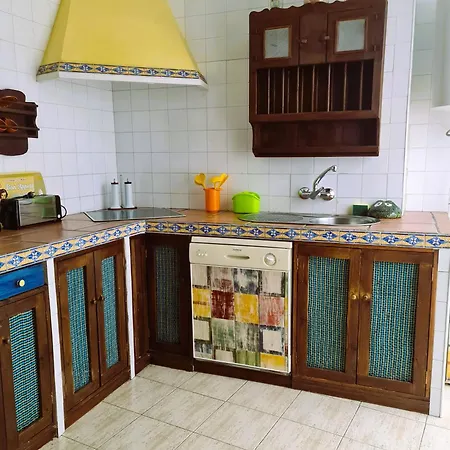 Cuatro Esquinas De * Caces