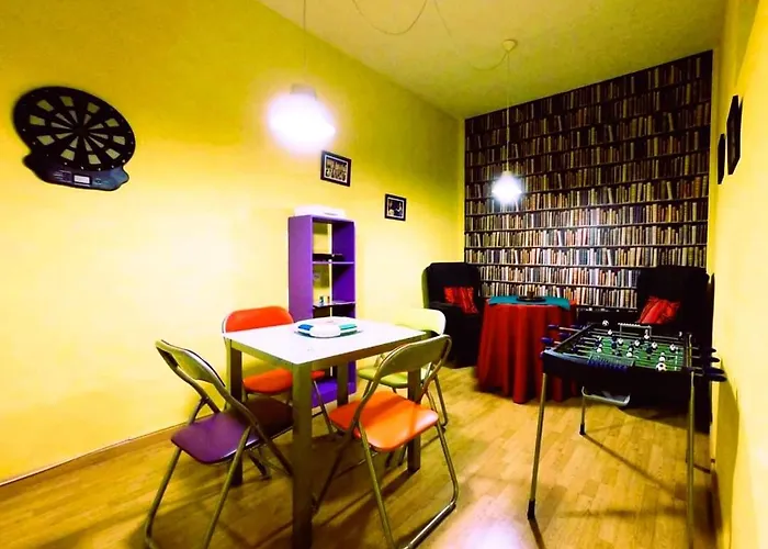 Cuatro Esquinas De *