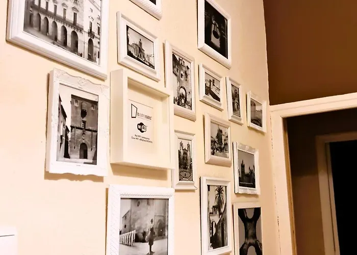 Cuatro Esquinas De *